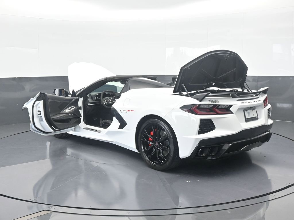 Used 2024 Chevrolet Corvette Stingray Convertible w/ Z51 Performance Package image 71