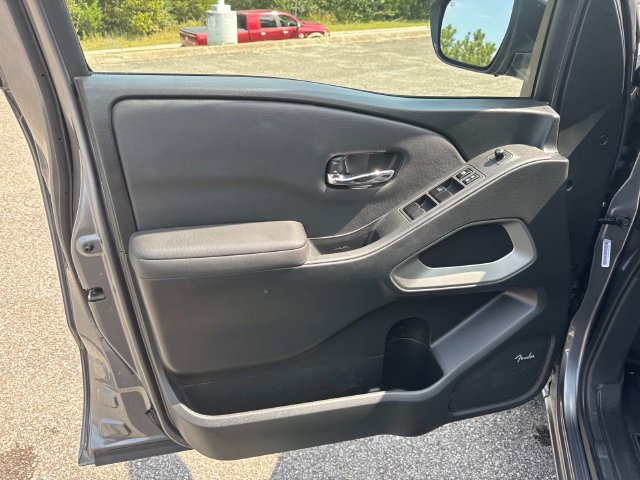 Used 2024 Nissan Frontier SL AWD/4WD image 27