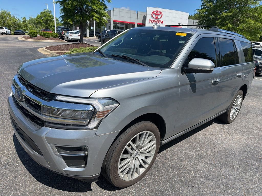 Used 2022 Ford Expedition Limited RWD image 1