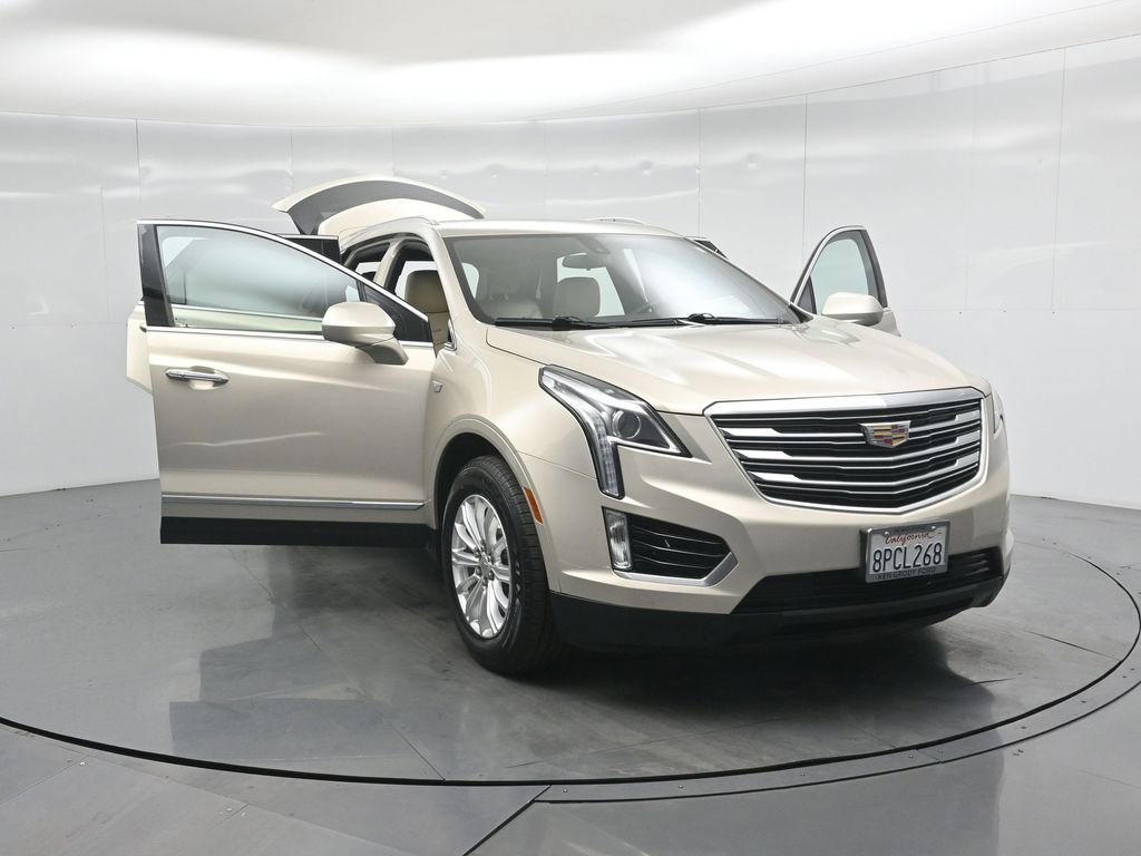 Used 2017 Cadillac XT5 FWD image 32