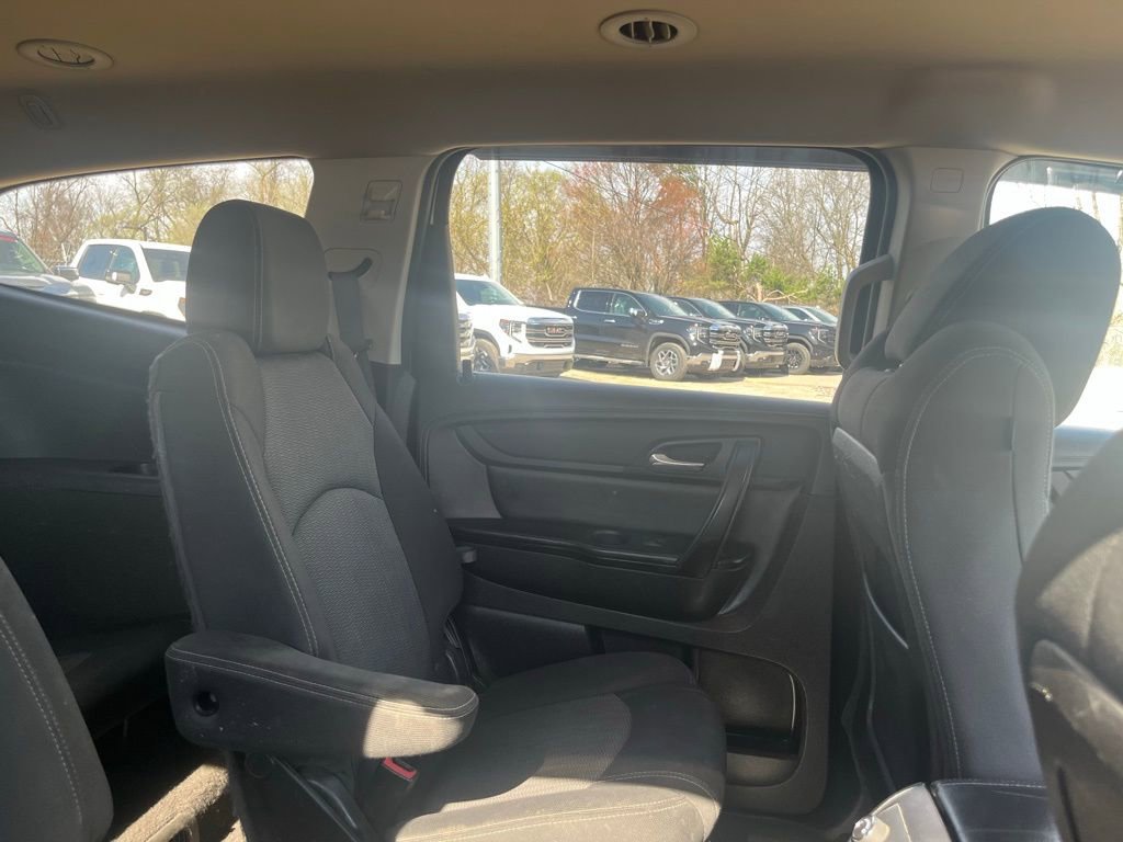 Used 2015 Chevrolet Traverse LT w/ Style and Technology Package AWD/4WD image 38