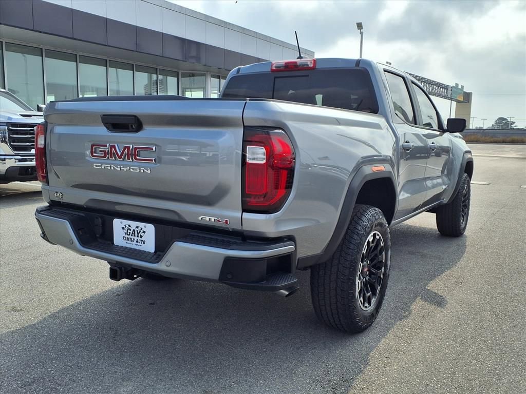 New 2026 GMC Canyon AT4 AWD/4WD image 4