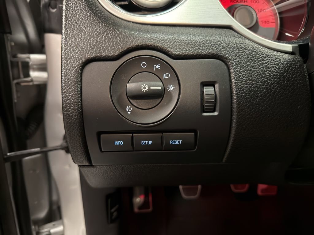 Used 2010 Ford Mustang GT Premium RWD image 22