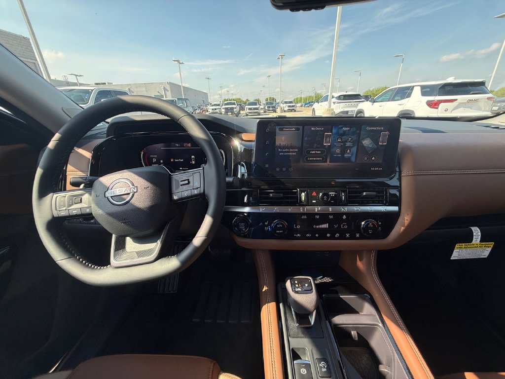 New 2026 Nissan Pathfinder Platinum FWD image 15
