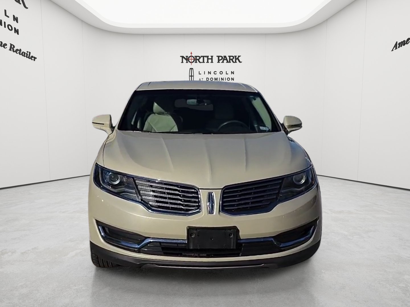 Used 2016 Lincoln MKX Select w/ Select Plus Package FWD image 8