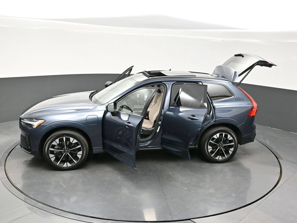 New 2026 Volvo XC60 T8 Plus w/ Climate Package AWD/4WD image 42