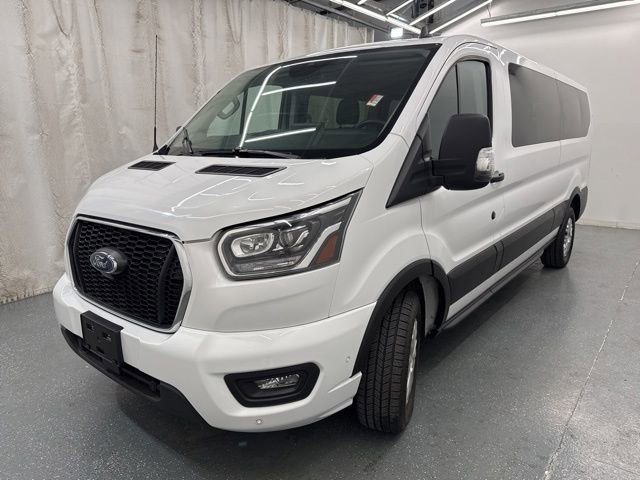 Used 2023 Ford Transit 350 XLT RWD image 5