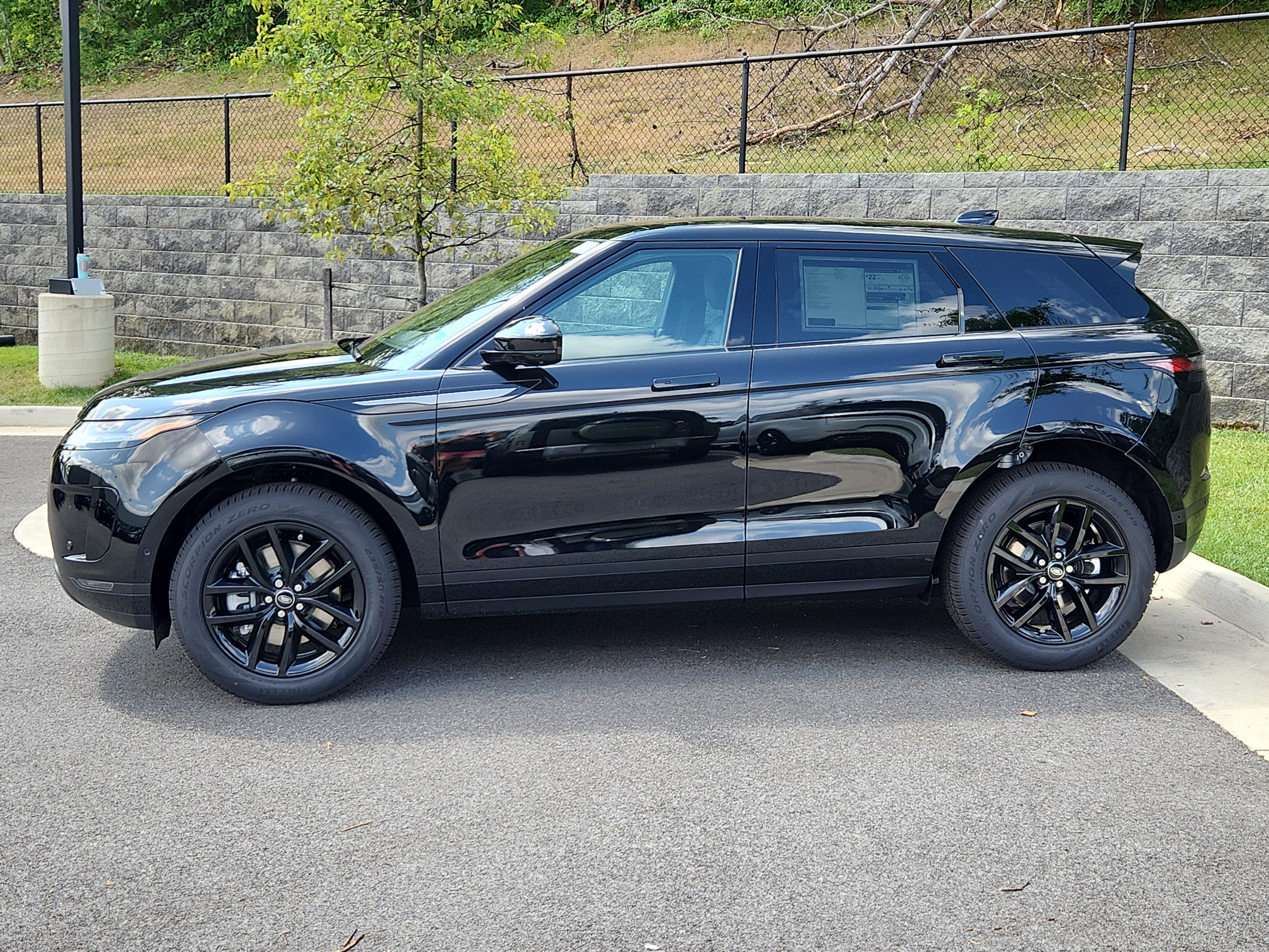 New 2026 Land Rover Range Rover Evoque S image 6