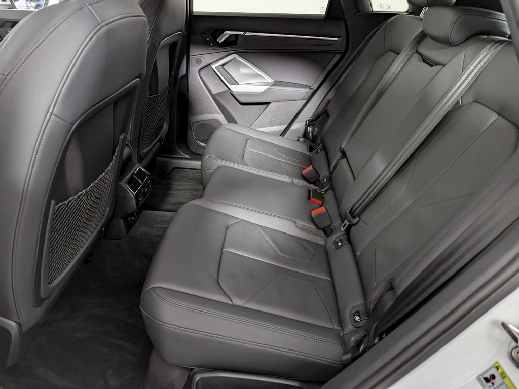 Used 2020 Audi Q3 2.0T Premium w/ Convenience Package image 40