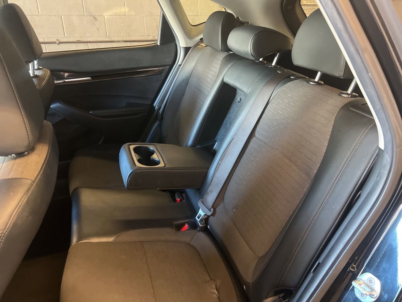 Used 2023 Kia Seltos S w/ Navigation Package FWD image 18