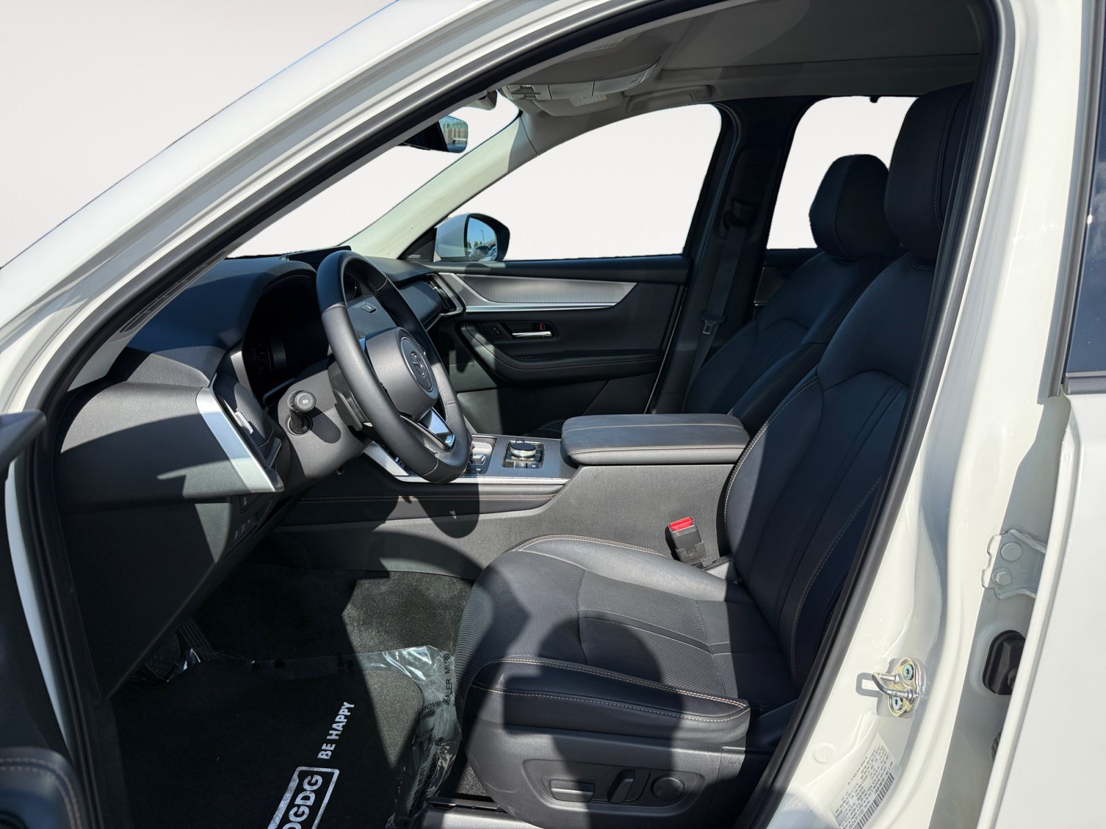 Certified 2024 MAZDA CX-90 Plug-In Hybrid w/ Premium Pkg AWD/4WD image 10