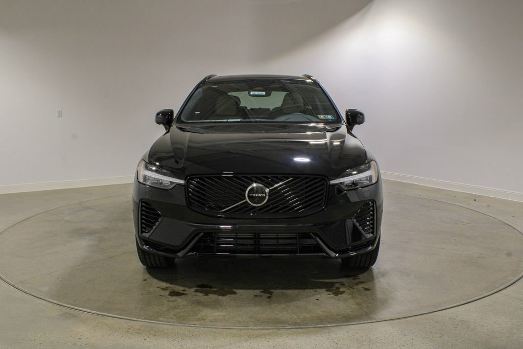 New 2026 Volvo XC60 T8 Plus w/ Protection Package Premier AWD/4WD image 8