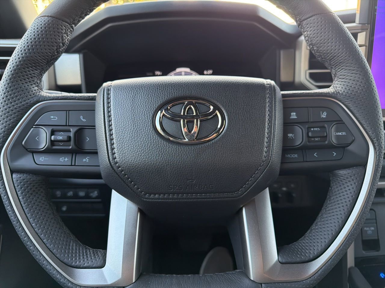 Used 2026 Toyota Tundra Limited AWD/4WD image 10