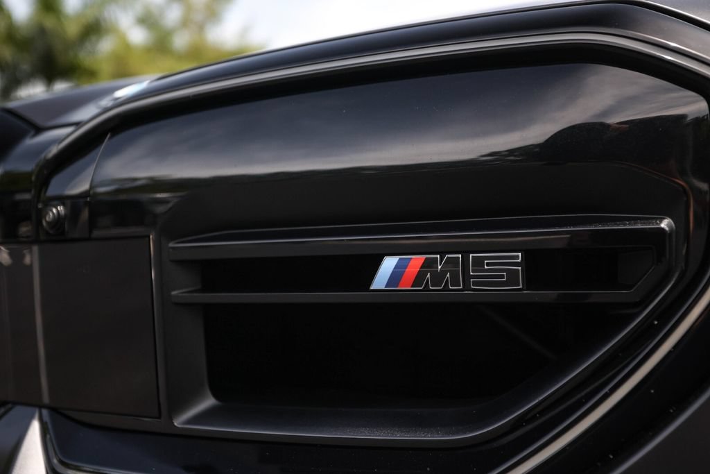 Used 2026 BMW M5 Touring AWD/4WD image 13