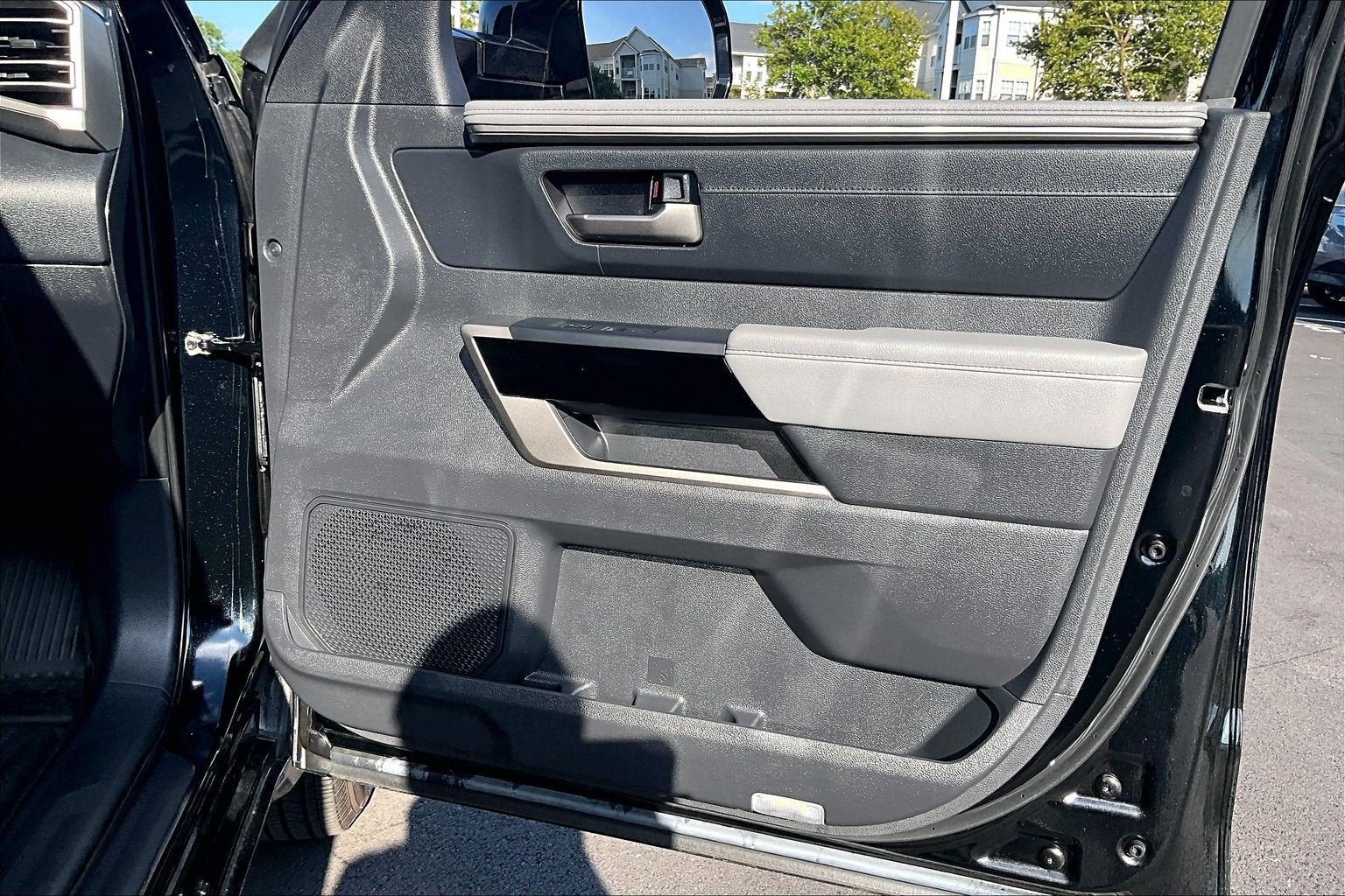 Used 2026 Toyota Tundra Limited AWD/4WD image 22