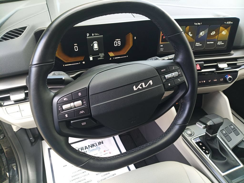 Used 2026 Kia Sportage EX FWD image 18