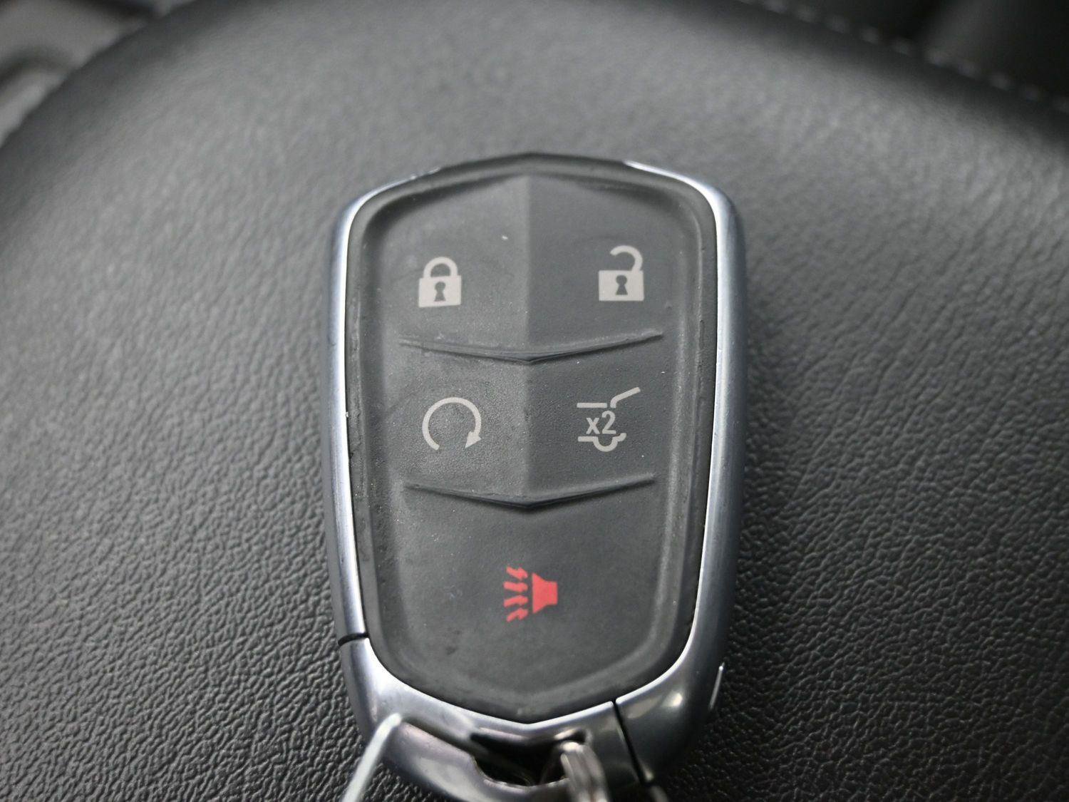 Used 2020 Cadillac XT6 Premium Luxury image 41