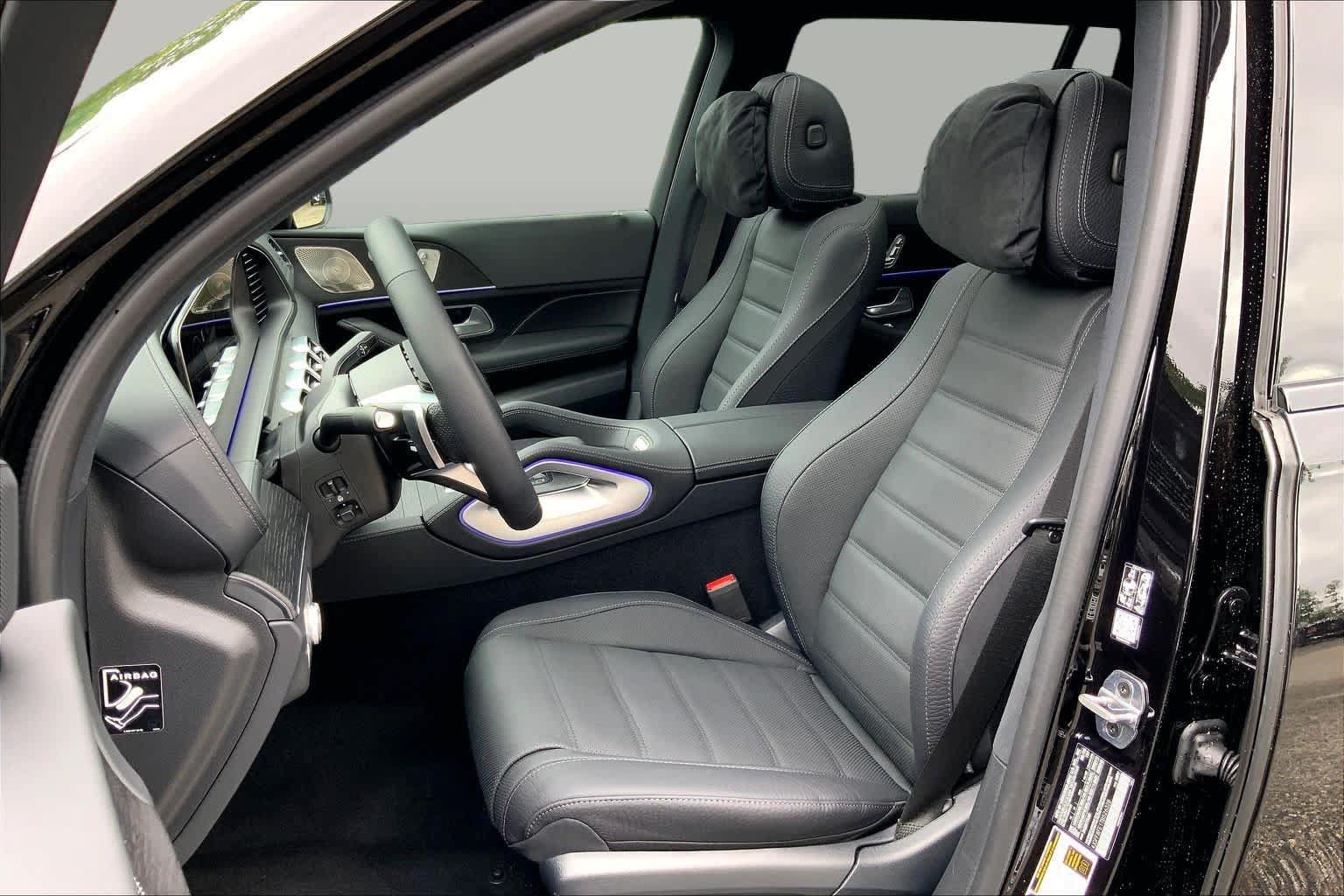 New 2026 Mercedes-Benz GLS 580 4MATIC image 12