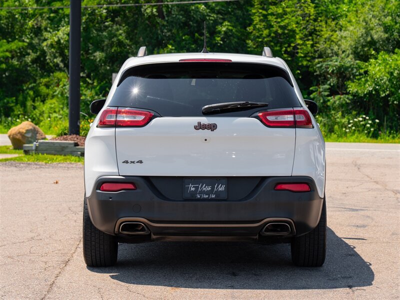 Used 2017 Jeep Cherokee 75th Anniversary AWD/4WD image 6