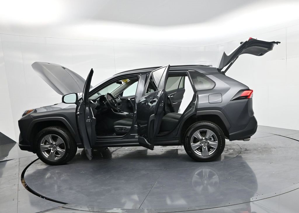 Used 2024 Toyota RAV4 XLE image 68