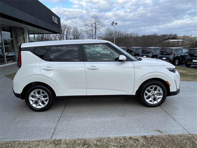 New 2025 Kia Soul LX image 20
