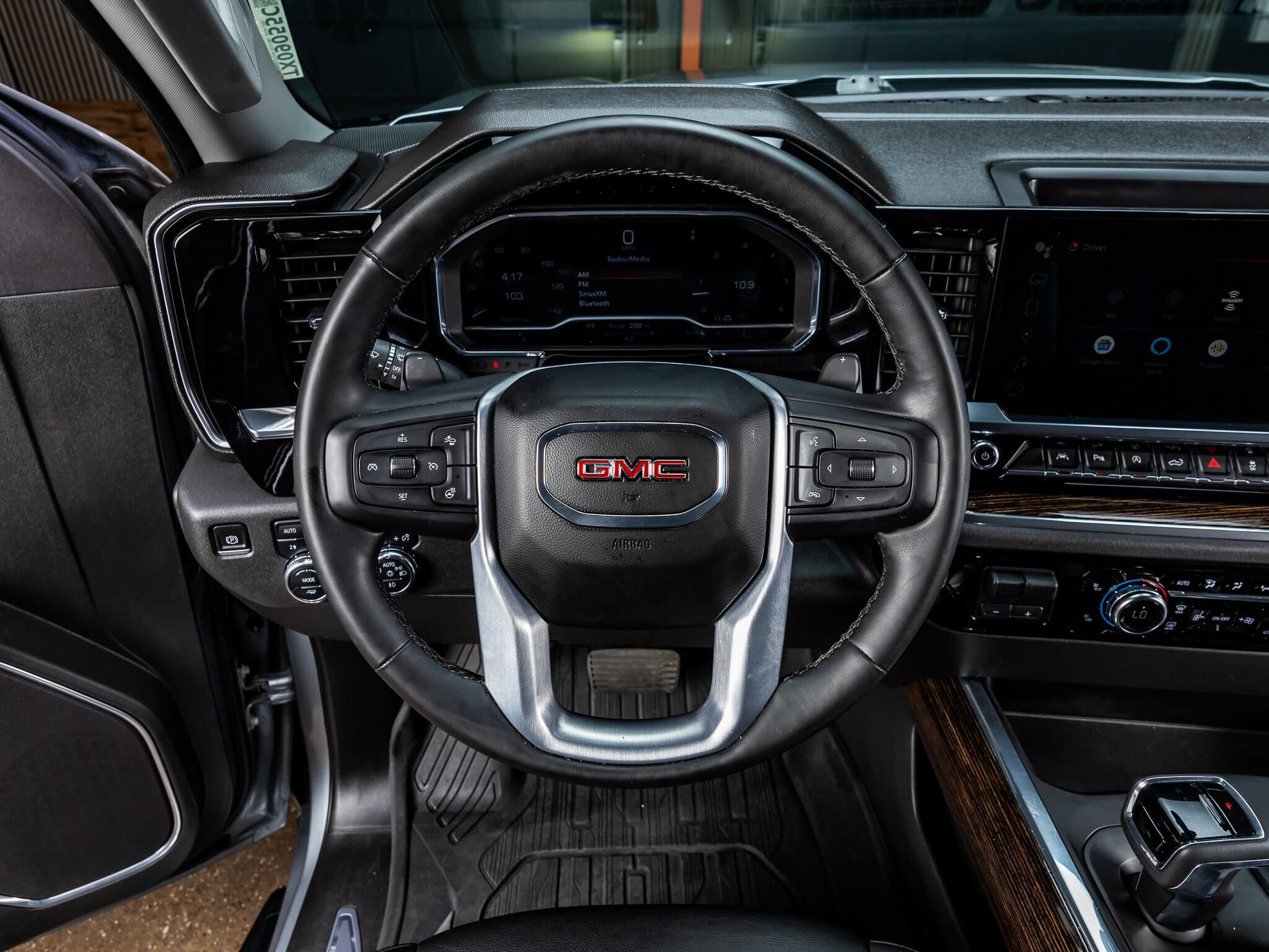 Used 2023 GMC Sierra 1500 Elevation w/ Elevation Premium Package AWD/4WD image 15