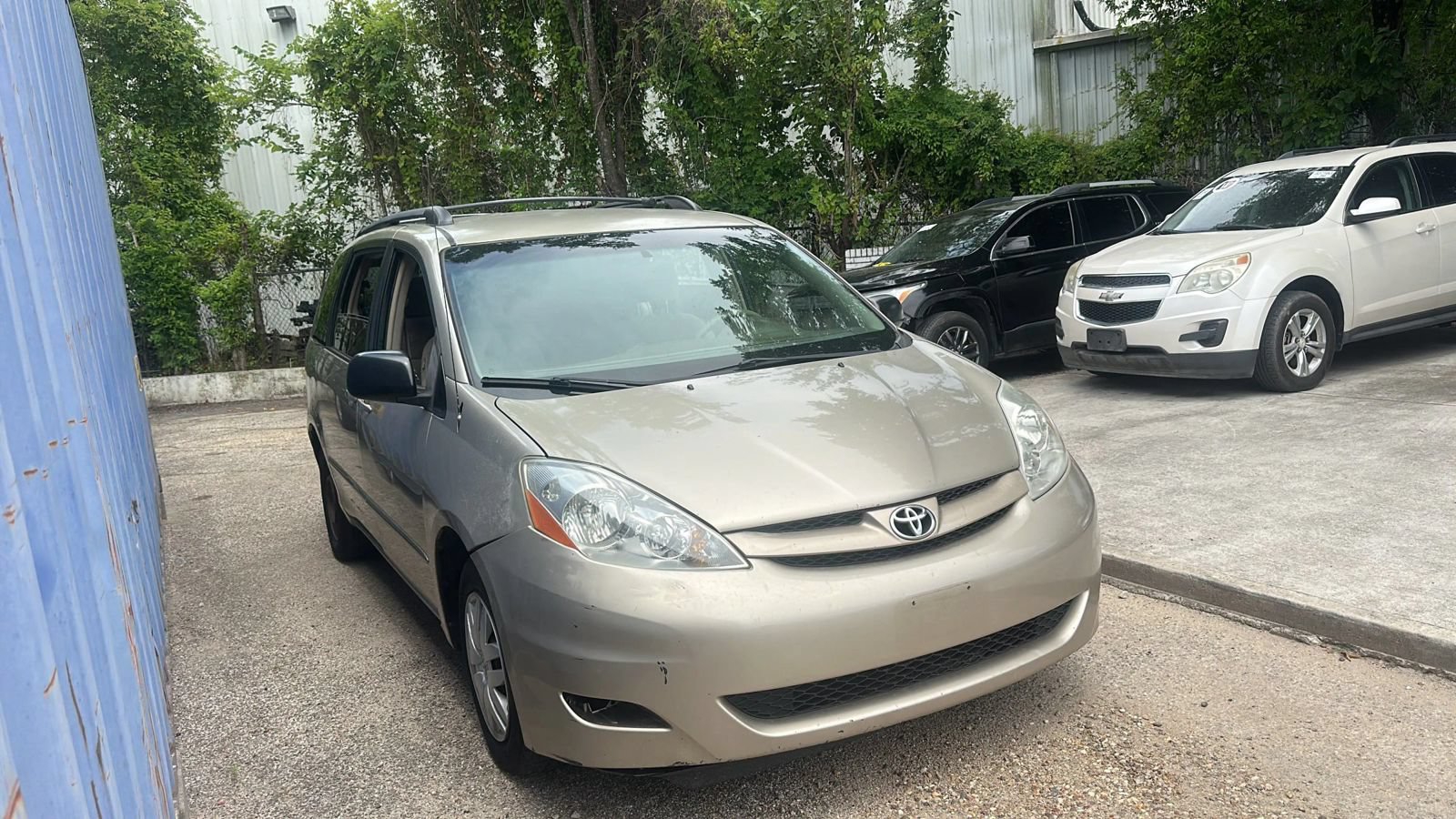 Used 2008 Toyota Sienna LE FWD image 2