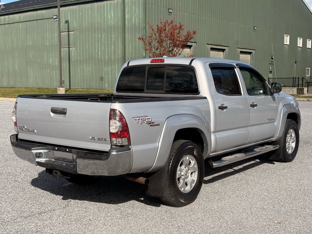 Used 2010 Toyota Tacoma 4x4 Double Cab image 8