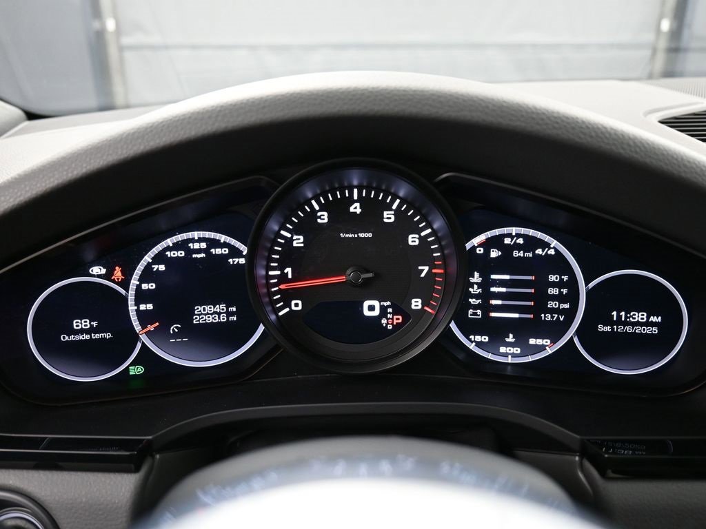 Certified 2021 Porsche Cayenne Coupe image 19