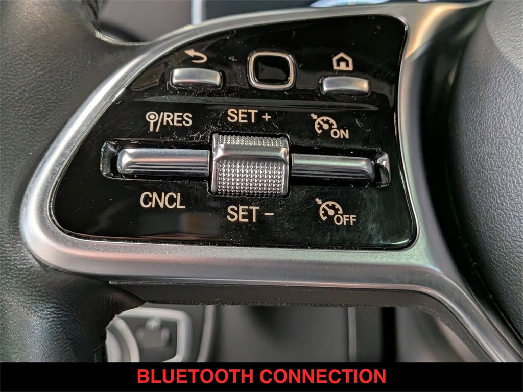 Used 2022 Mercedes-Benz GLC 300 4MATIC image 6