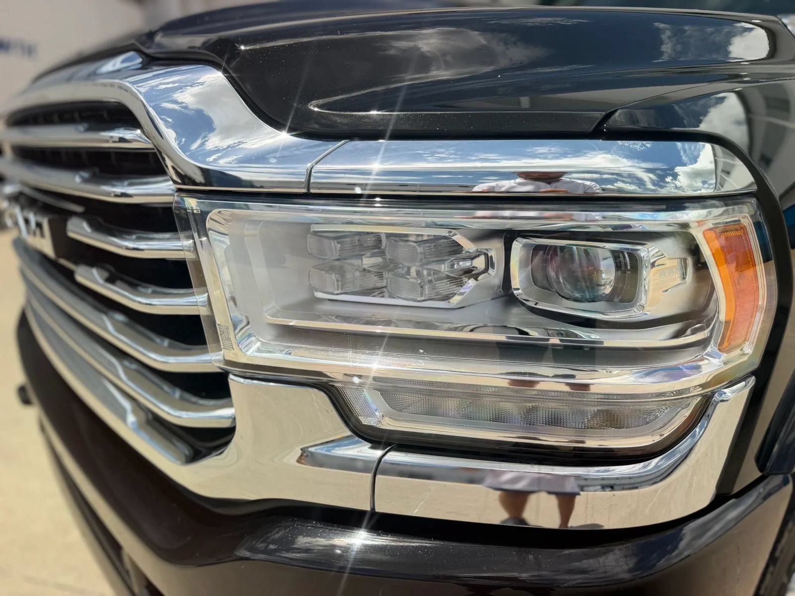 Used 2023 RAM 3500 Limited AWD/4WD image 19