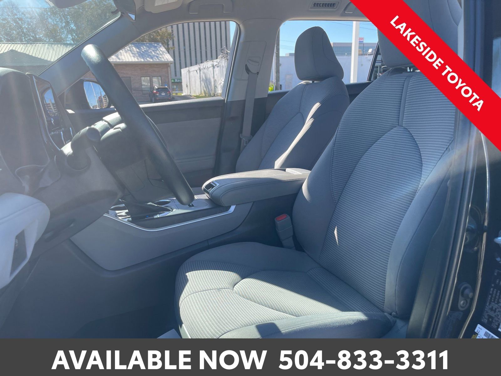 Used 2023 Toyota Highlander L image 28