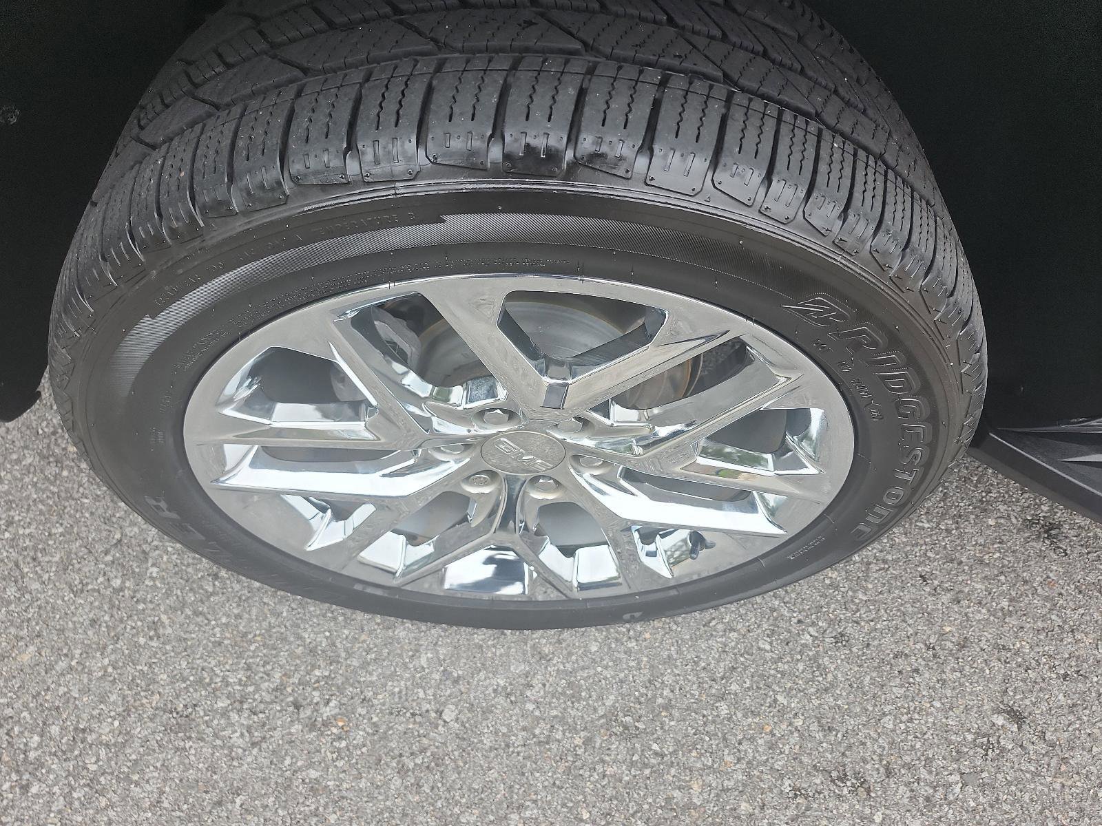 Certified 2022 GMC Yukon SLE w/ Gmc Pro Safety Plus Package image 7