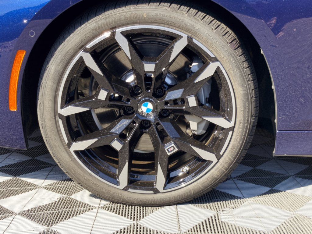Certified 2026 BMW 330i xDrive Sedan w/ M Sport Package AWD/4WD image 13