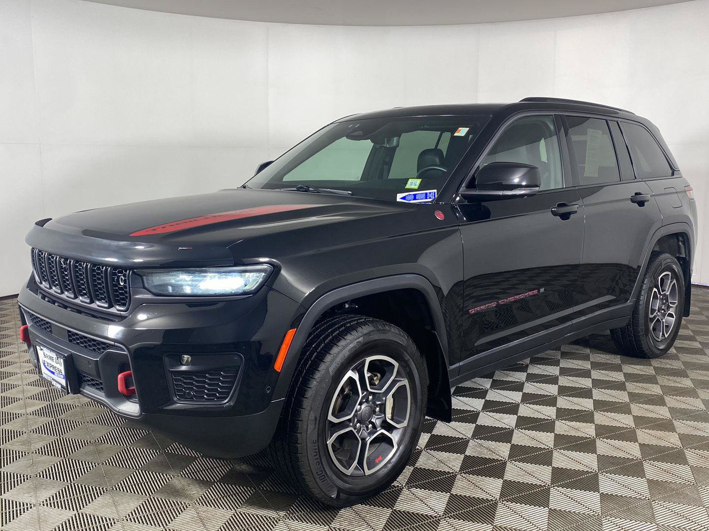 Used 2022 Jeep Grand Cherokee Trailhawk w/ ADV Protech Group II AWD/4WD image 30