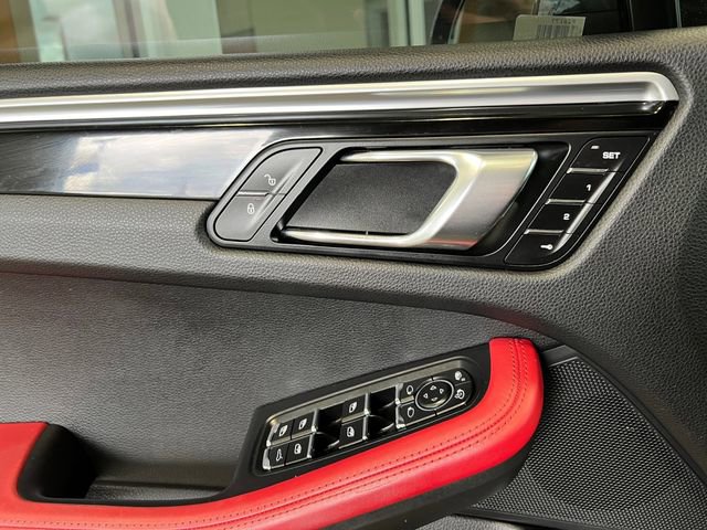 Used 2017 Porsche Macan S AWD/4WD image 16