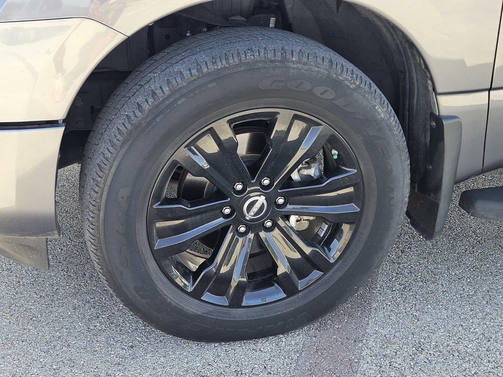 Used 2024 Nissan Titan SV w/ SV Convenience Package AWD/4WD image 9