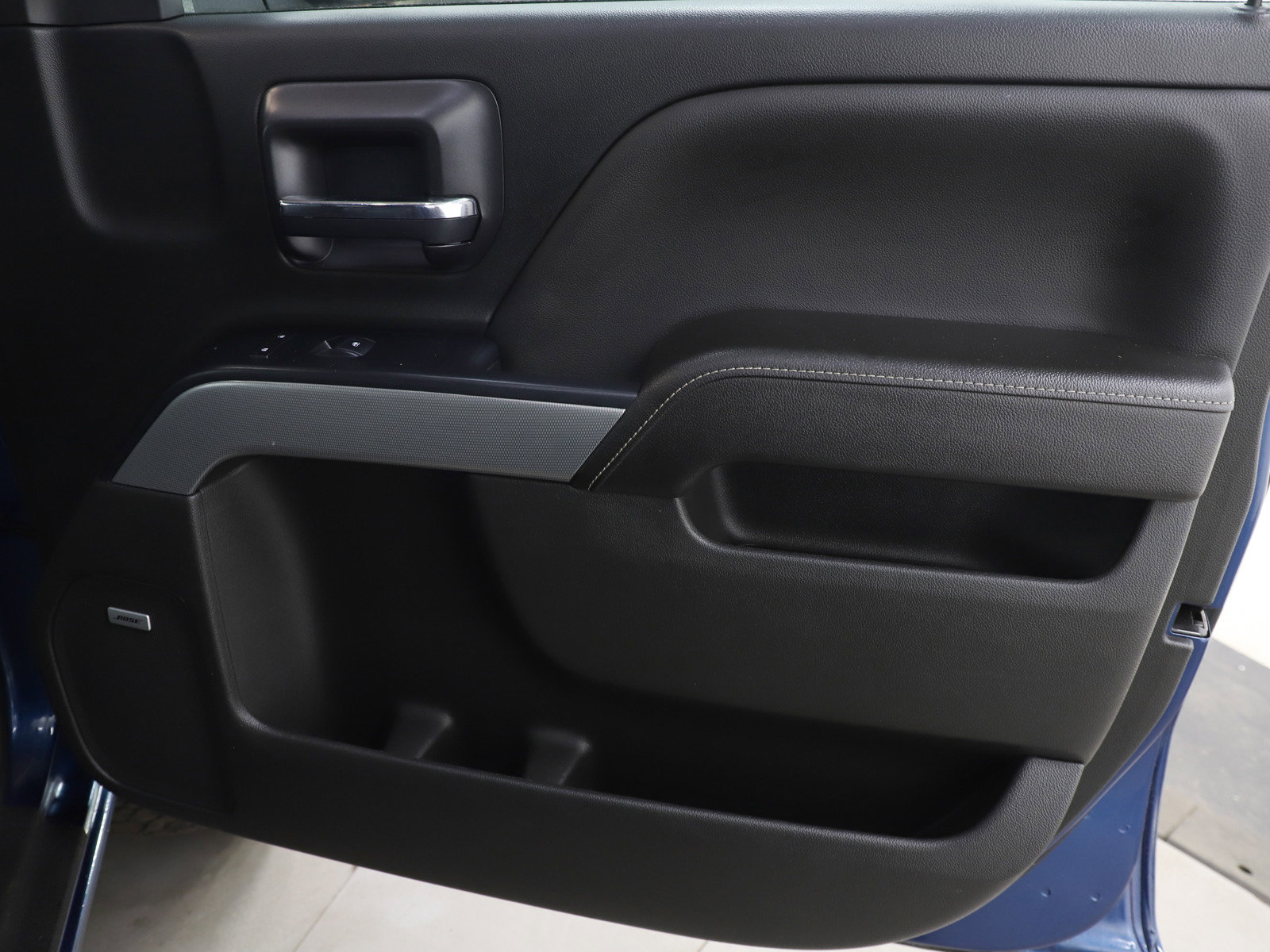 Used 2018 Chevrolet Silverado 1500 LT w/ All Star Edition image 9