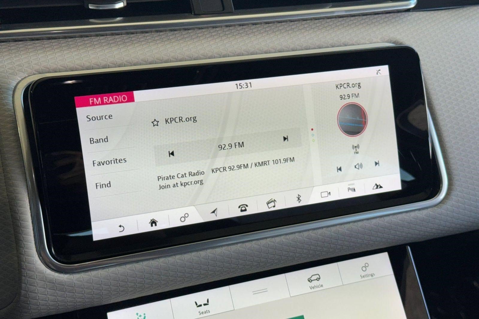 Used 2020 Land Rover Range Rover Velar R-Dynamic S AWD/4WD image 22