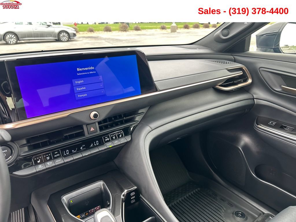 Used 2026 Toyota Crown Limited w/ Advanced Technology Package image 16