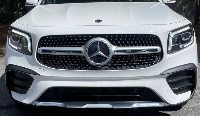Used 2021 Mercedes-Benz GLB 250 4MATIC w/ AMG Line image 12
