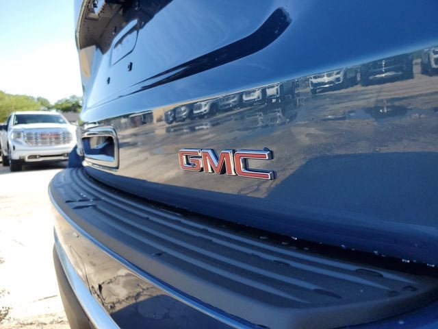 New 2026 GMC Yukon XL Denali w/ Denali Reserve Package AWD/4WD image 7