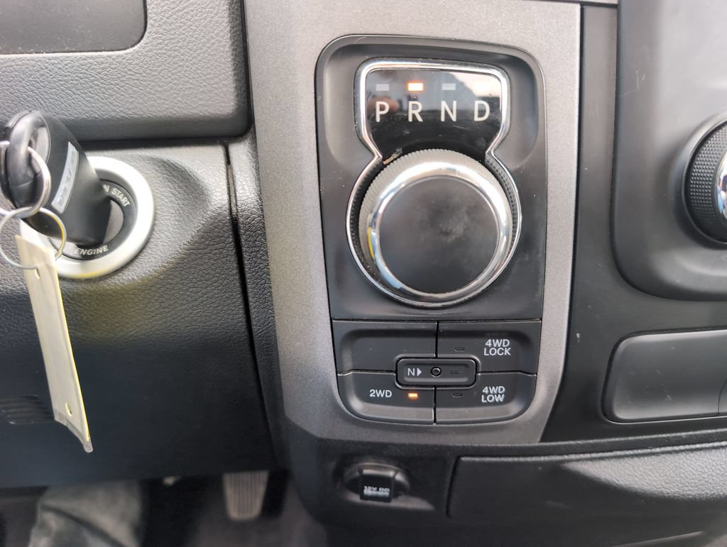 Used 2018 RAM 1500 Express w/ Black Ram 1500 Express Group AWD/4WD image 22