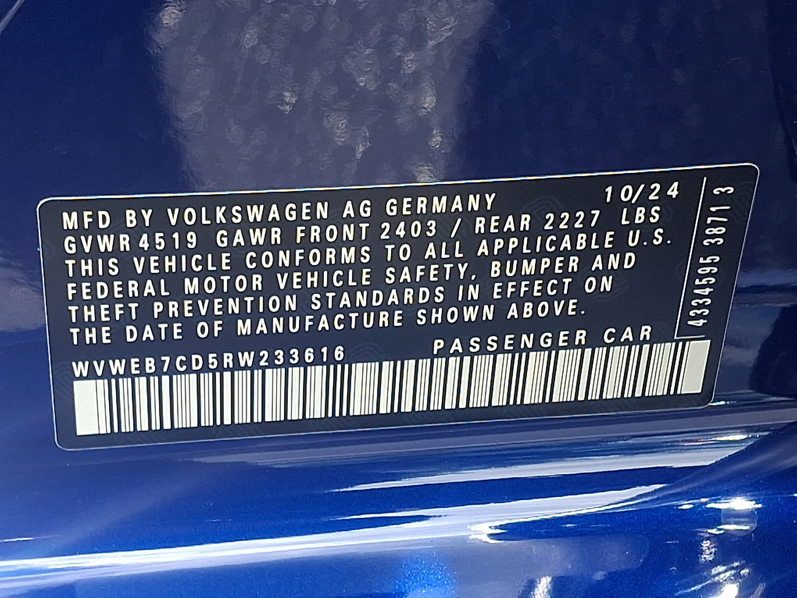Used 2024 Volkswagen Golf R AWD/4WD image 26