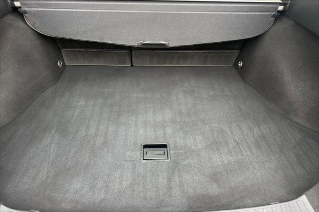 Certified 2020 Toyota Prius LE image 15