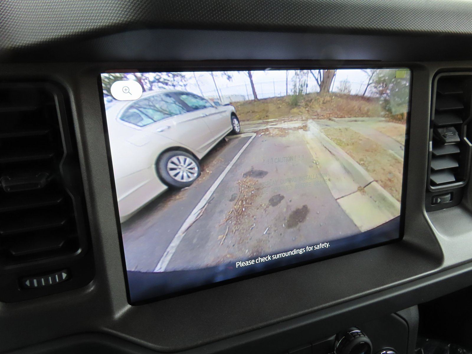 New 2025 Ford Bronco 4-Door image 16