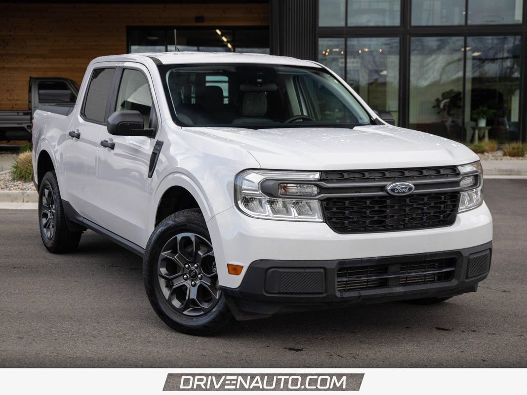 Used 2022 Ford Maverick XLT image 1