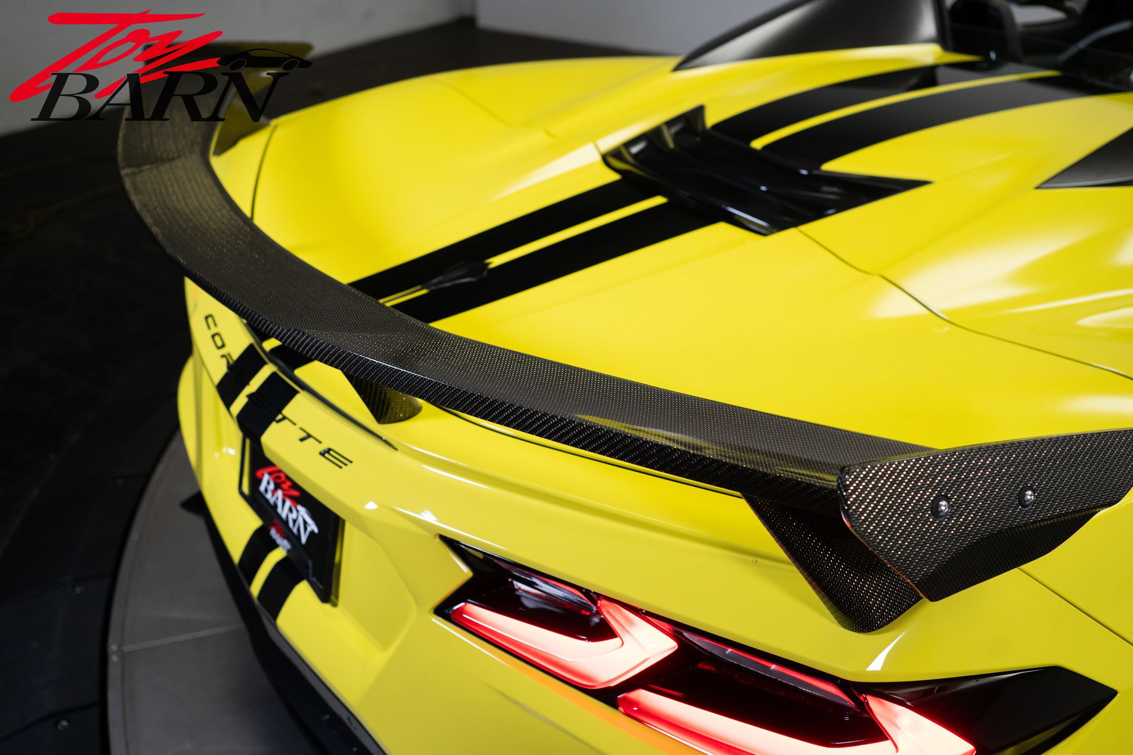 Used 2021 Chevrolet Corvette Stingray Premium Conv w/ Z51 Performance Package RWD image 21
