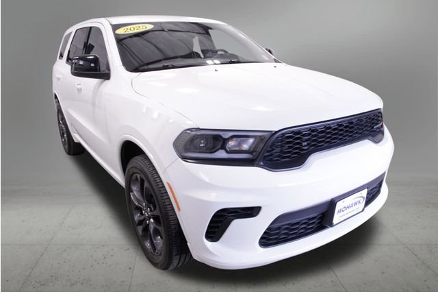Used 2025 Dodge Durango GT image 8