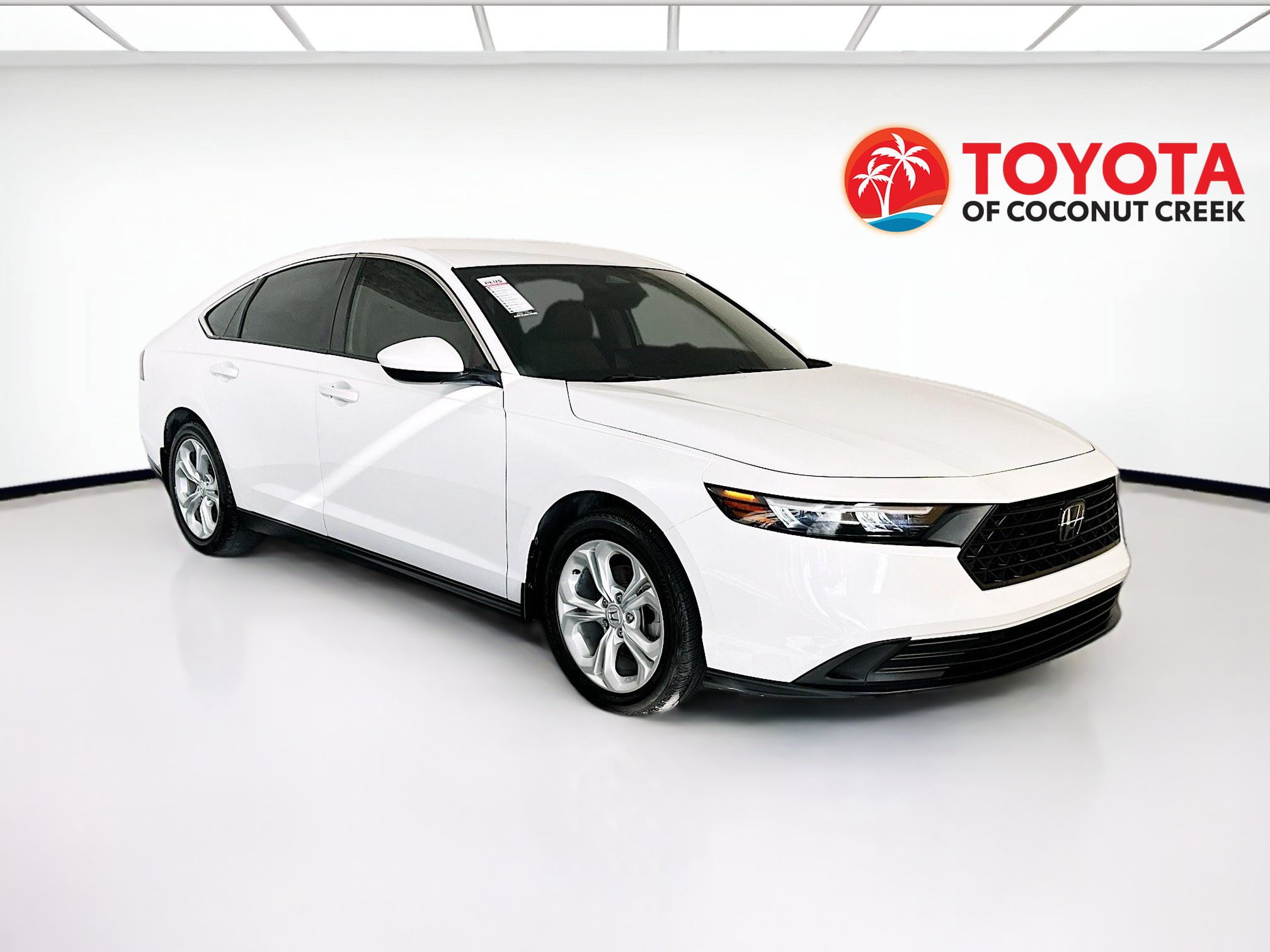 Used 2023 Honda Accord LX image 1